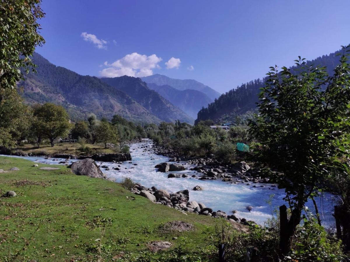 Hotel White House Pahalgam Exterior photo