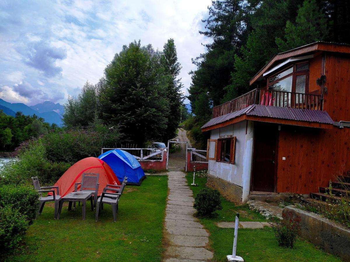 Hotel White House Pahalgam Exterior photo